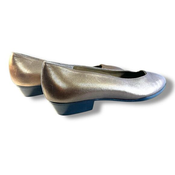 BRUNO MAGLI Italian Bronze Leather Flats slight pointed Toe SZ 9AA or 9 AAAA? - Picture 12 of 16